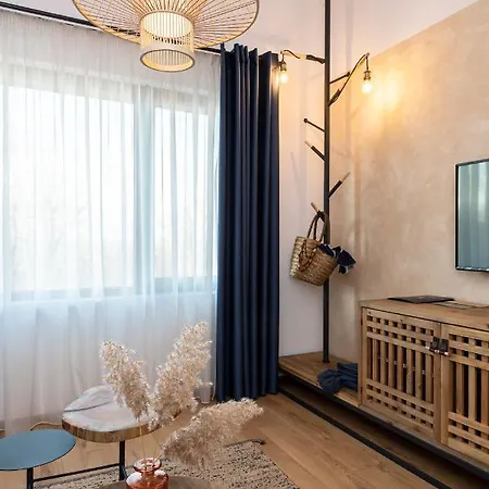 утопия форест Хотел