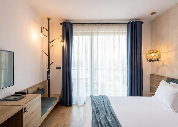 Utopia Forest Отель 3*