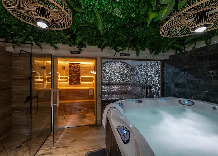 Отель Utopia Forest