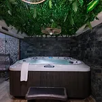 Хотел утопия форест Бургас