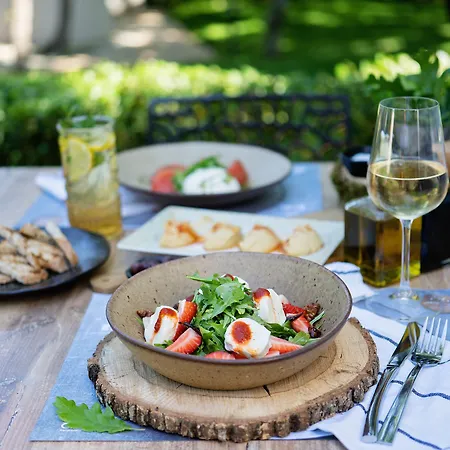 Utopia Forest Hotel 3*