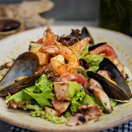 Utopia Forest Hotel 3*