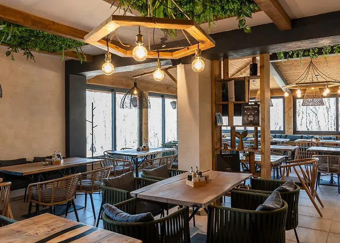 утопия форест Хотел