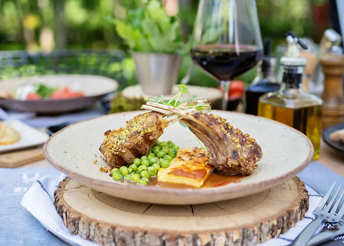 Utopia Forest 호텔